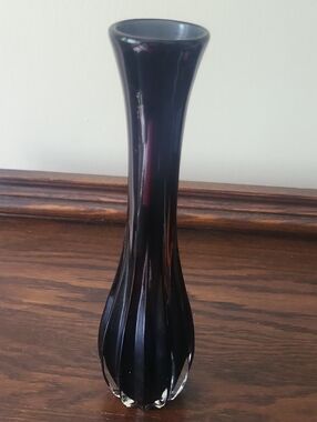 Mid-Century Dark Cobalt Blue Glass Bud Vase